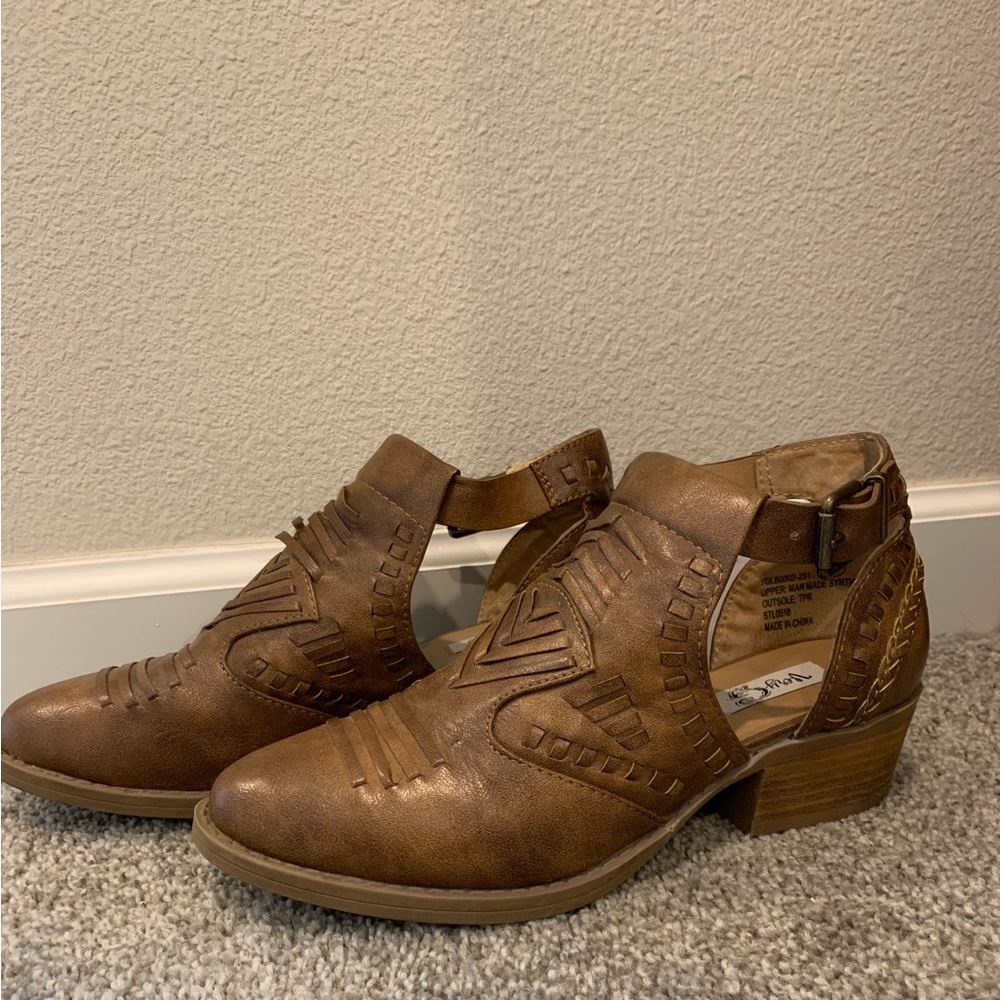 Steve Madden Tan Ankle Booties